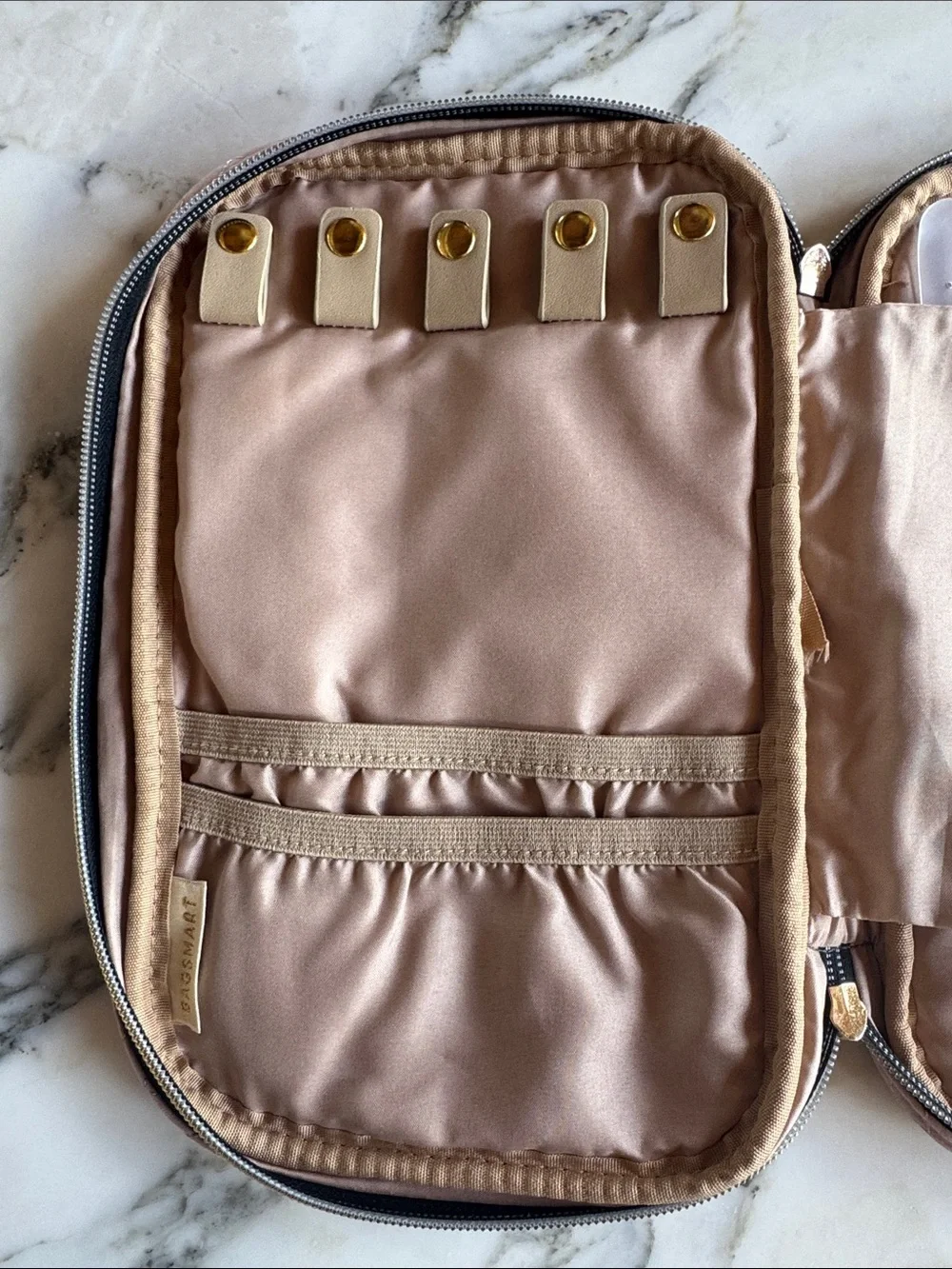 Bagsmart quilted travel